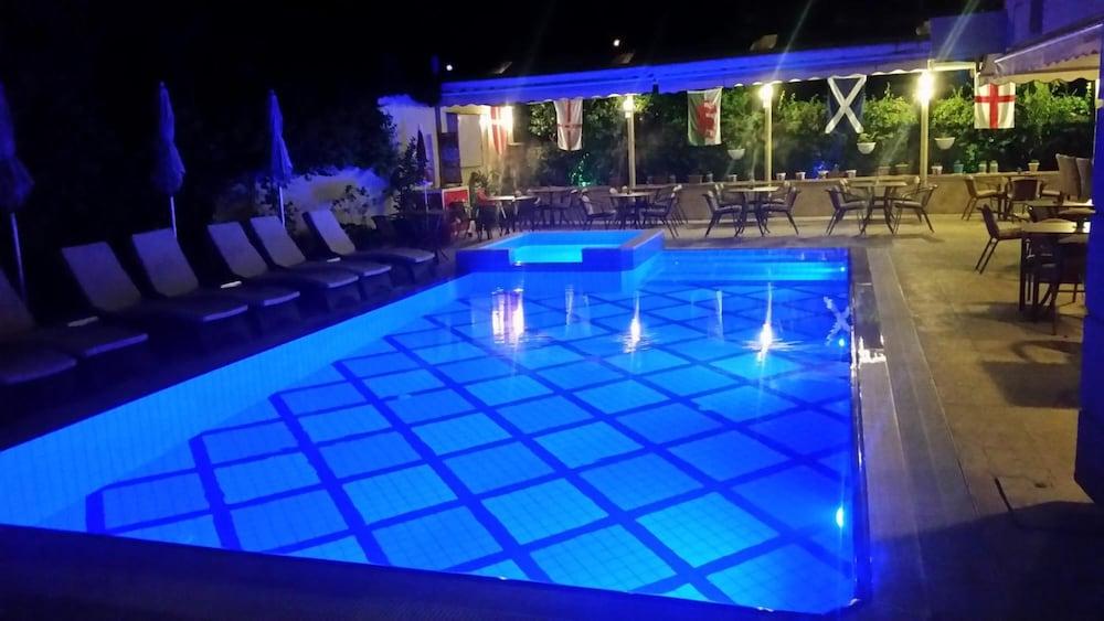 Hotel apartamentowy Ecem
